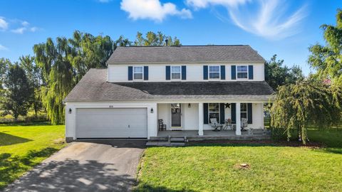 Photo of 1070 Wilshire Court, London, OH 43140 (MLS # 225037315)
