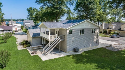Photo for 3155 Cottonwood Court NE