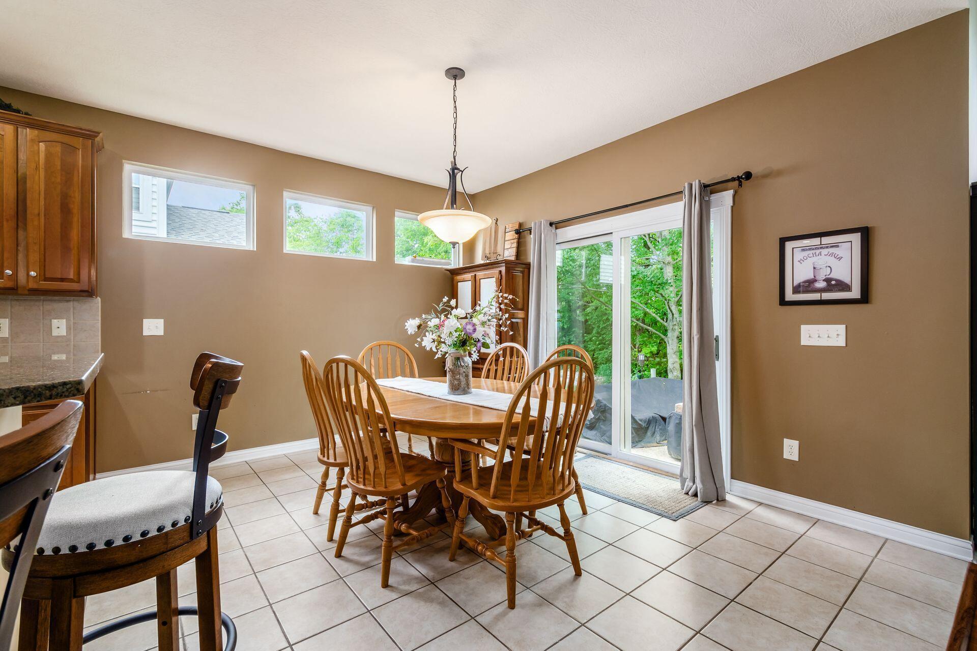 5673 Sugarwood Drive, New Albany, Ohio image 16