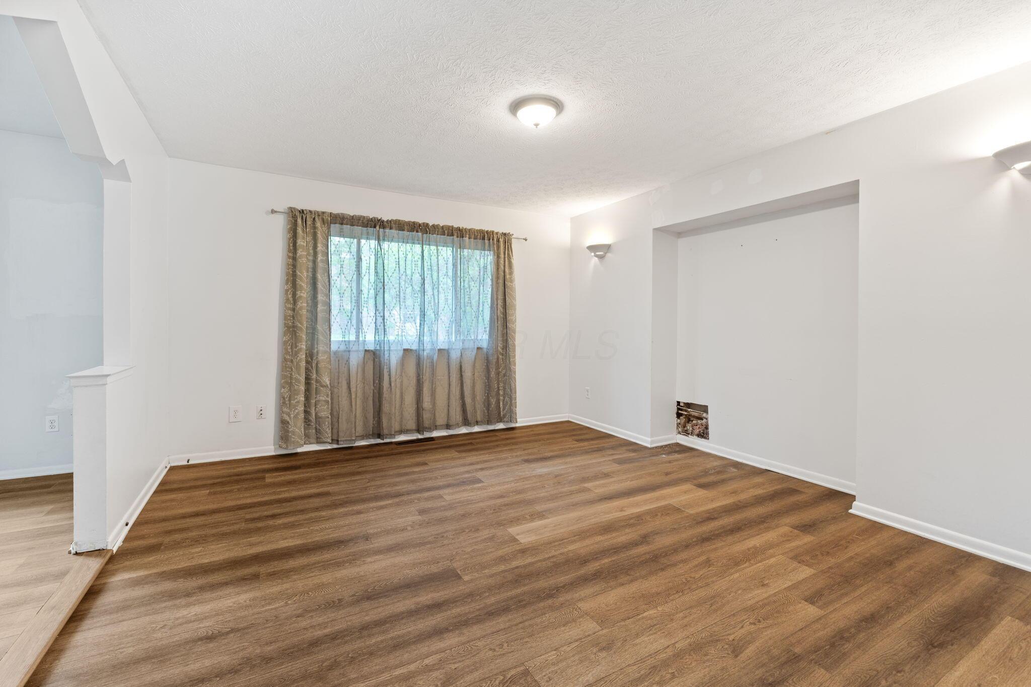 3318 Darbyshire Drive, Hilliard, Ohio image 36