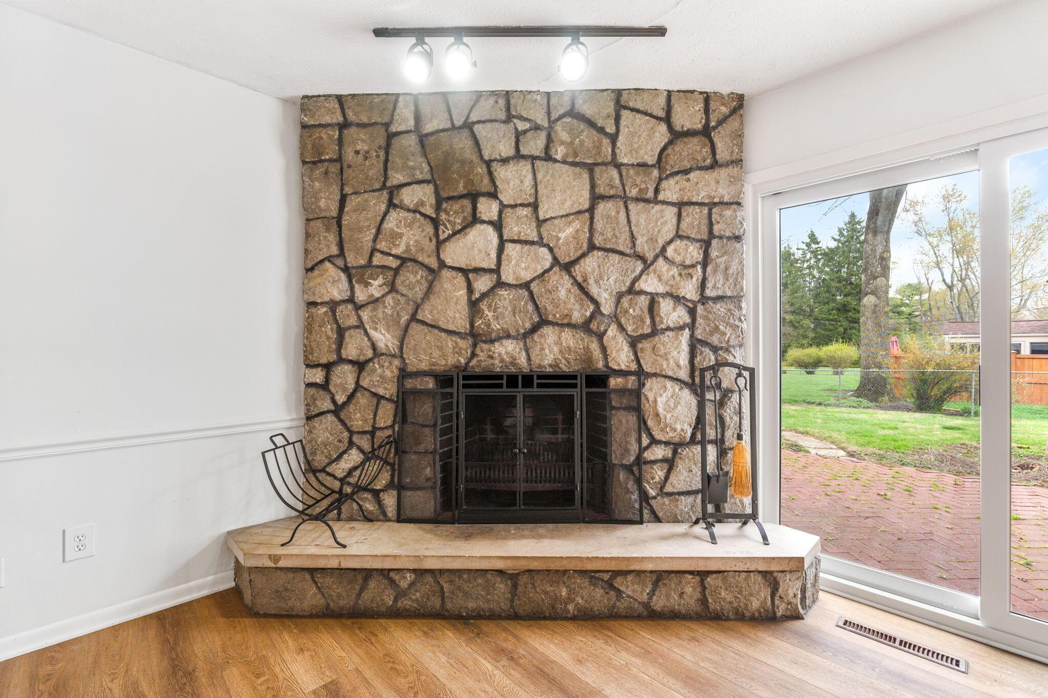 3318 Darbyshire Drive, Hilliard, Ohio image 45