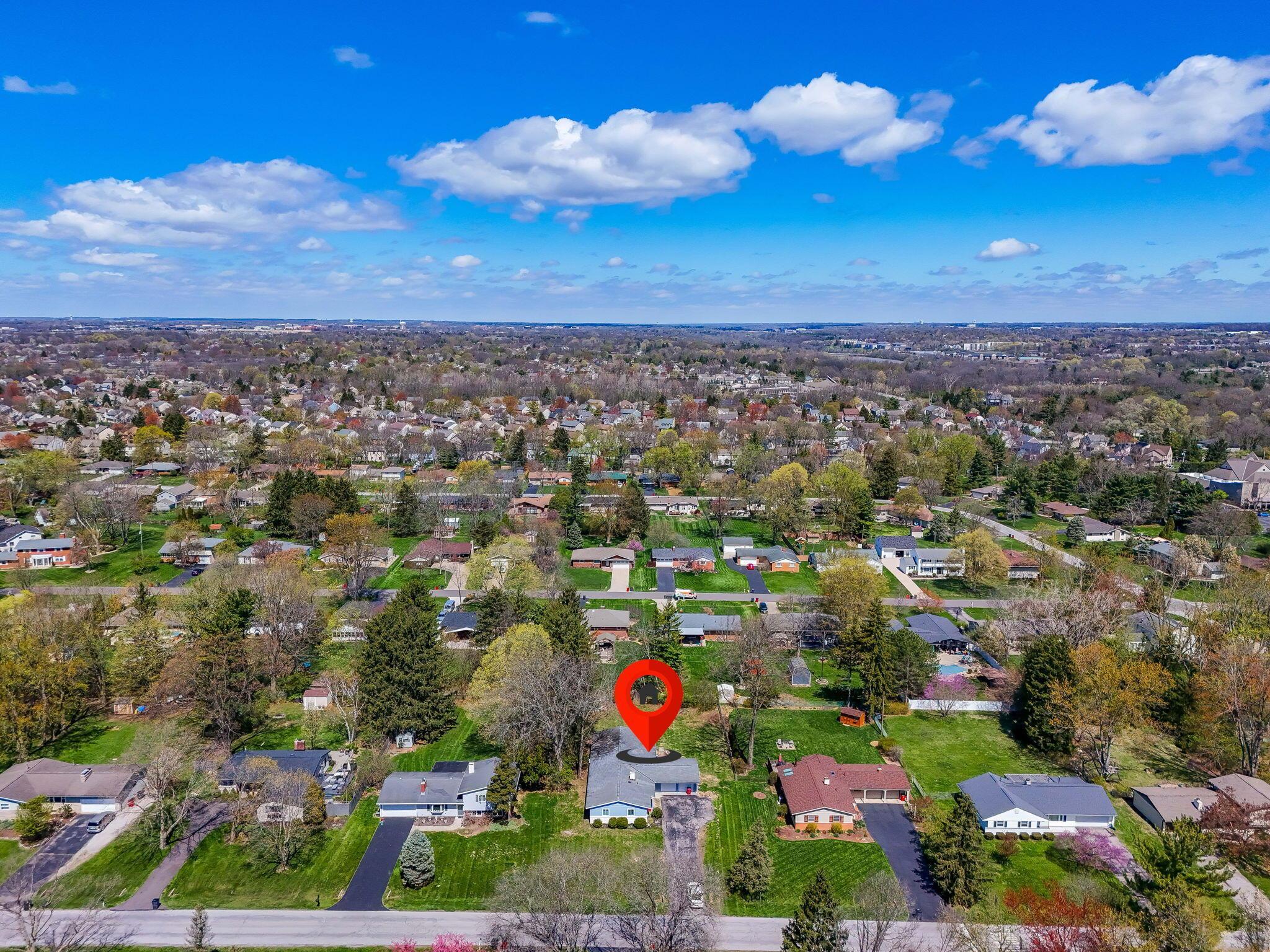 3318 Darbyshire Drive, Hilliard, Ohio image 9