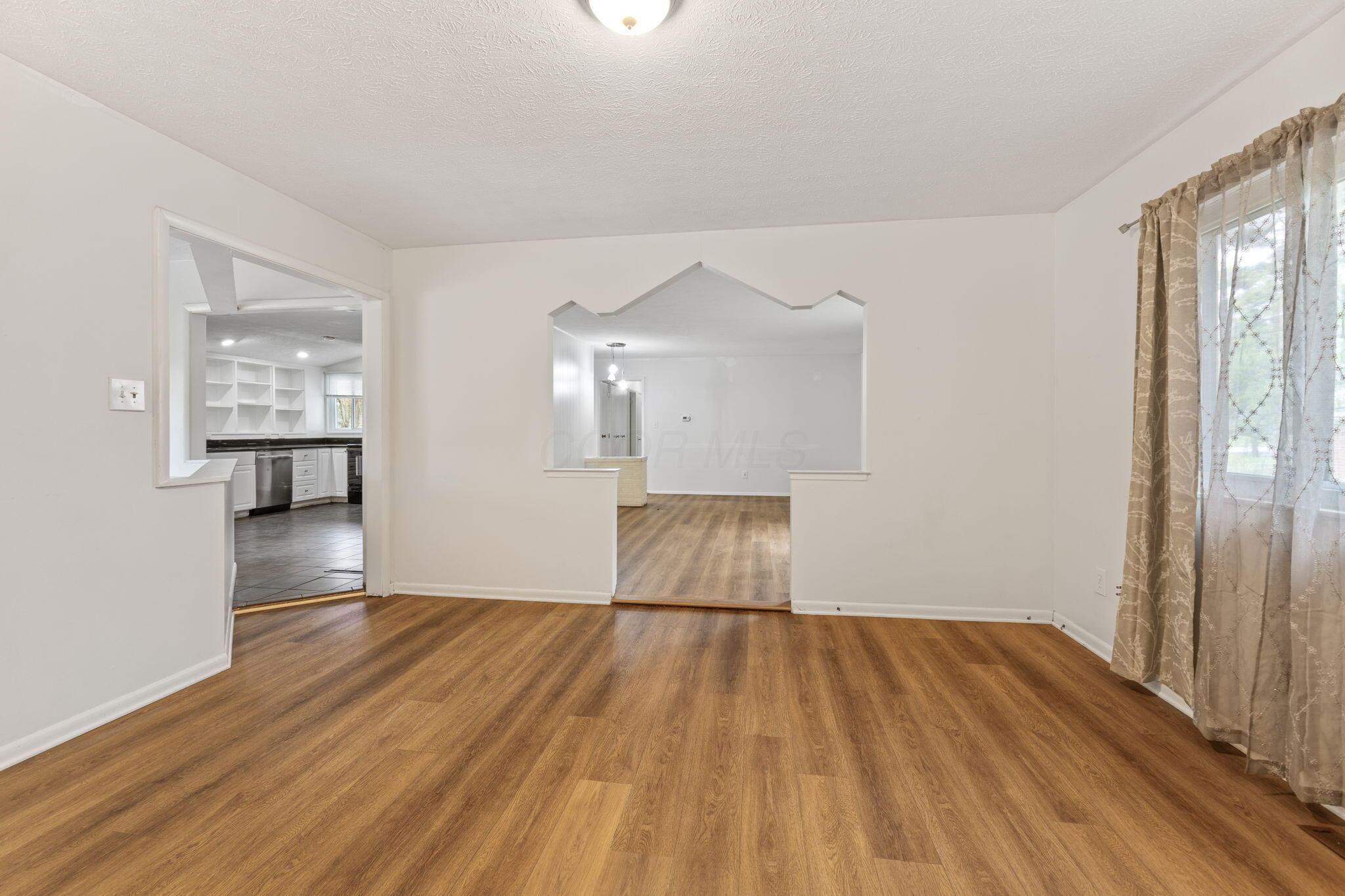 3318 Darbyshire Drive, Hilliard, Ohio image 35