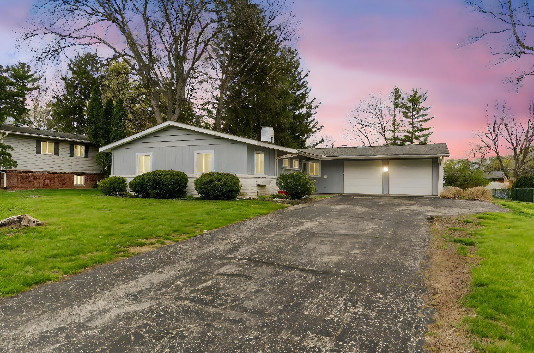 3318 Darbyshire Drive, Hilliard, Ohio image 11