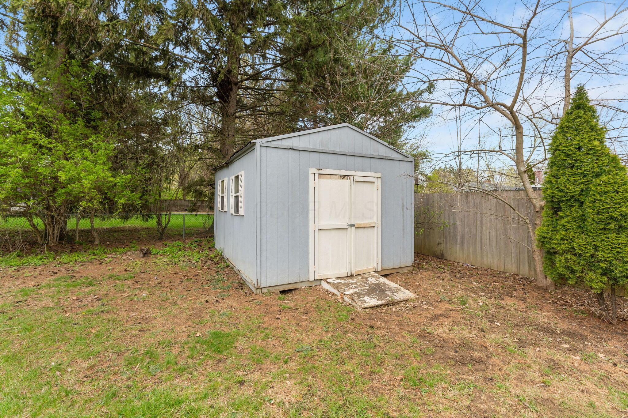 3318 Darbyshire Drive, Hilliard, Ohio image 22
