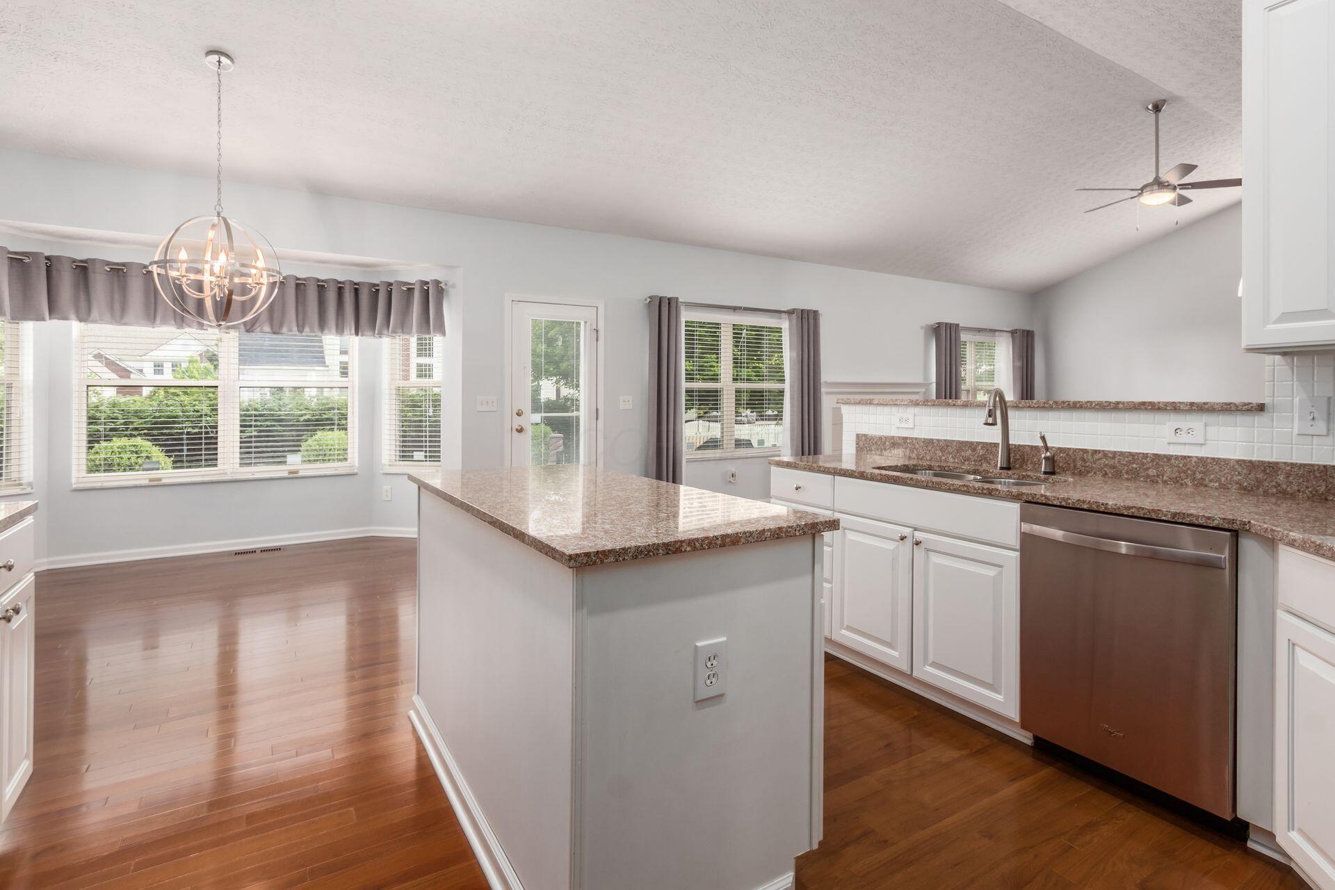 6252 Clover Place, Hilliard, Ohio image 10