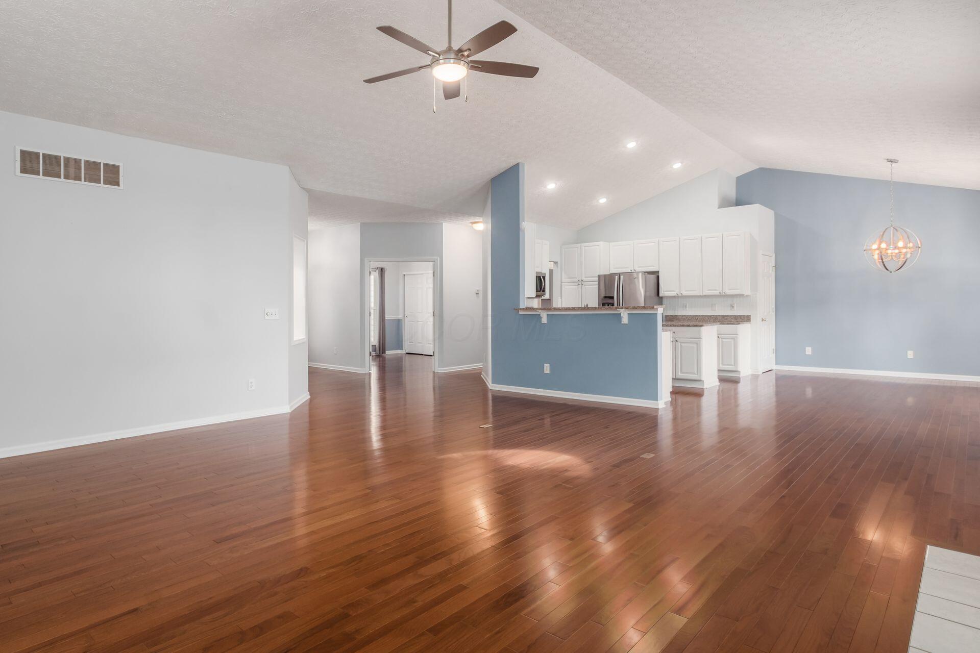 6252 Clover Place, Hilliard, Ohio image 6