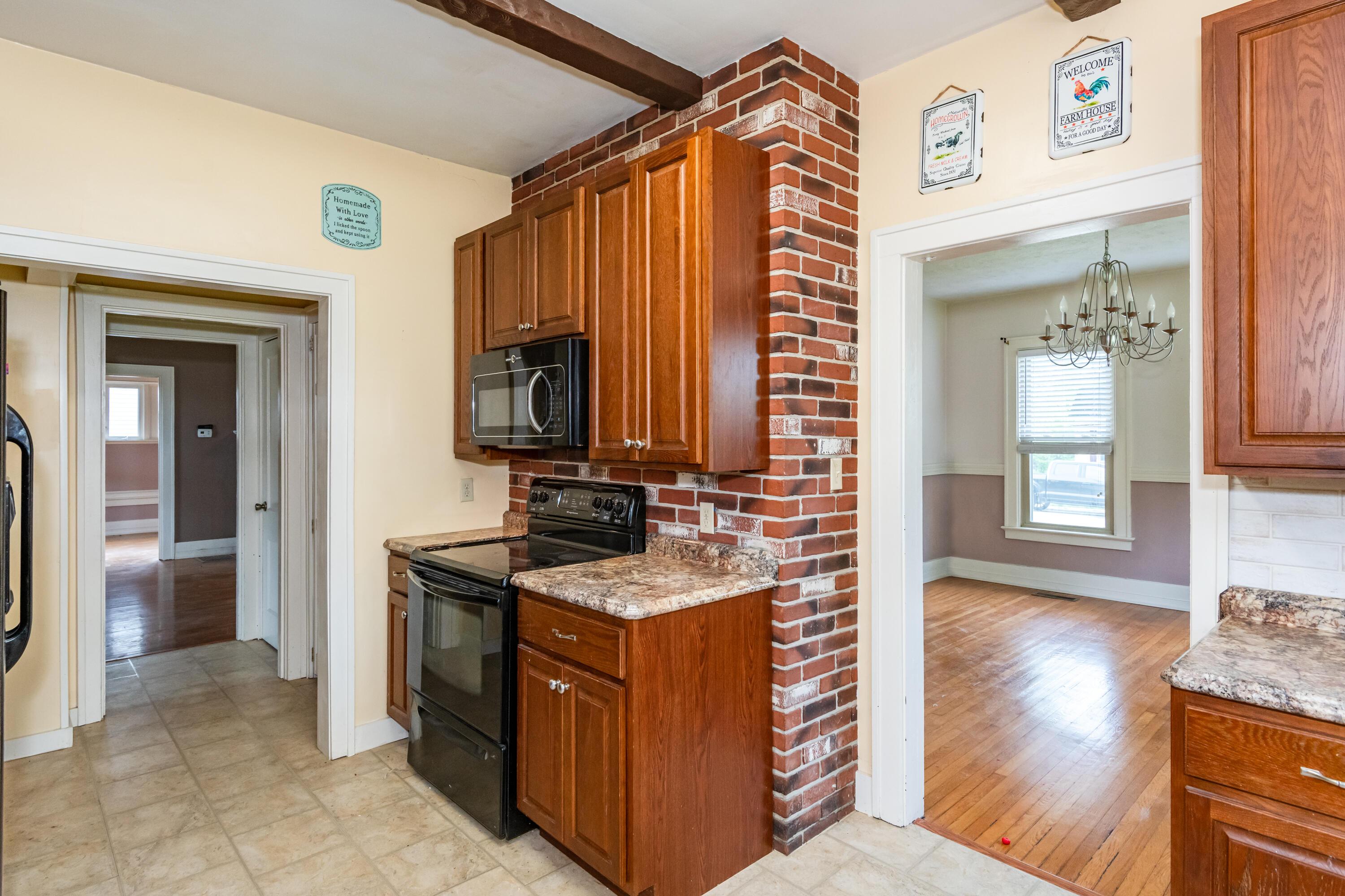 517 W Locust Street, Wilmington, Ohio image 25