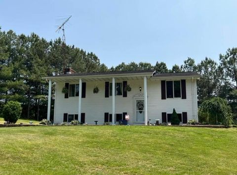 Photo of 322 Center Road, Waterford, OH 45786 (MLS # 225038894)
