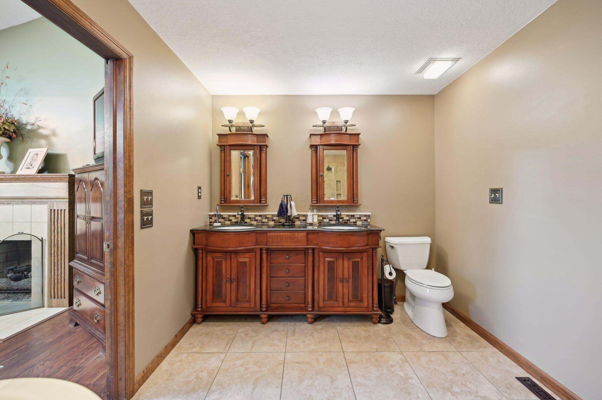 13743 Bainwick Drive, Pickerington, Ohio image 33