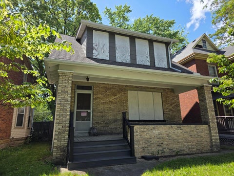 Photo of 675 Oakwood Avenue, Columbus, OH 43205 (MLS # 226017788)