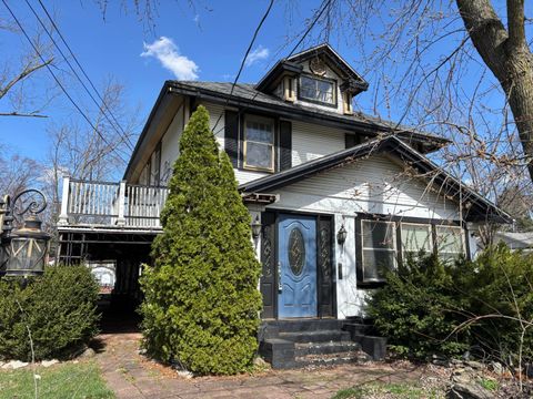 Photo of 184 E Park Street, Westerville, OH 43081 (MLS # 226008393)