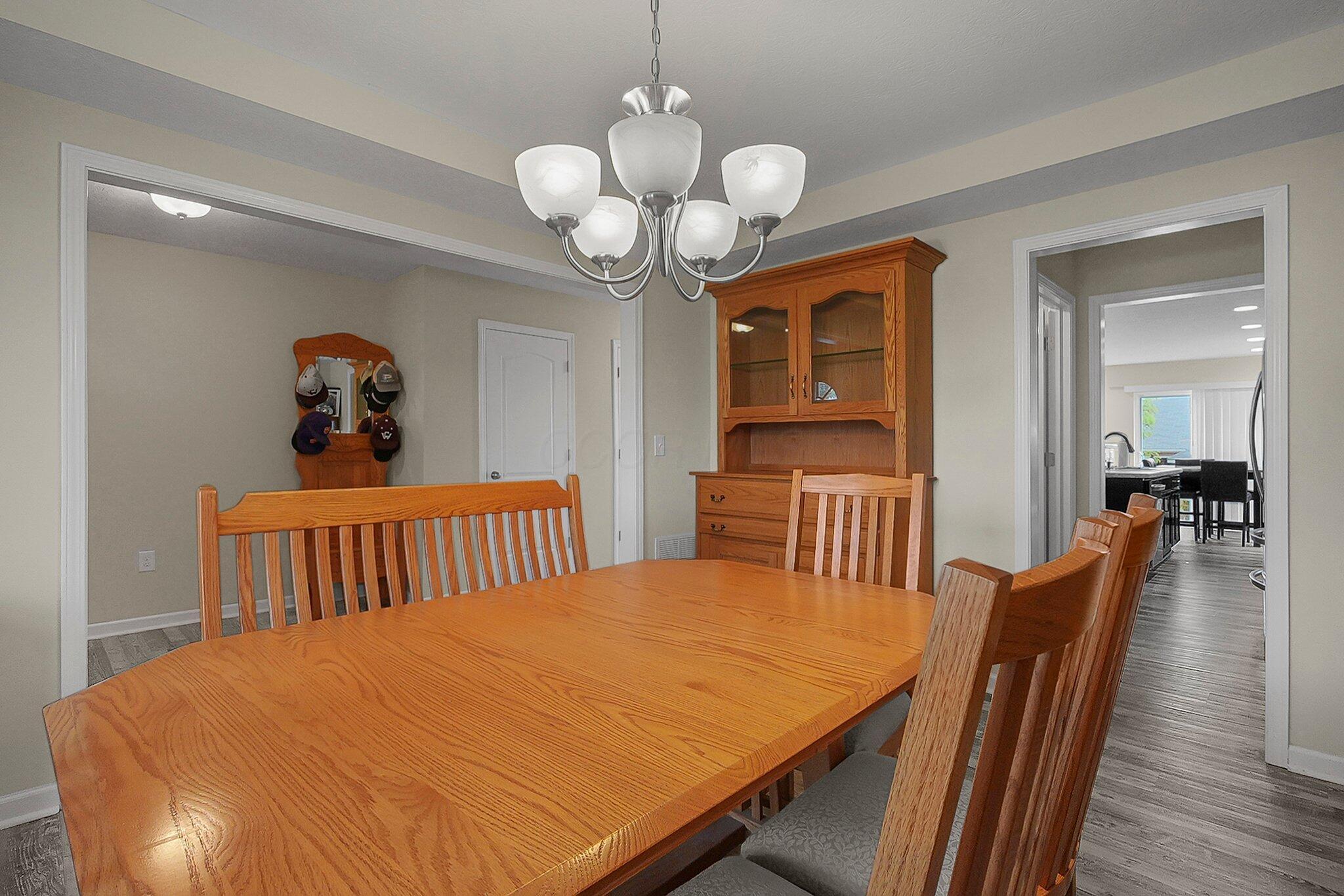 7573 Jenkins Drive, Canal Winchester, Ohio image 12