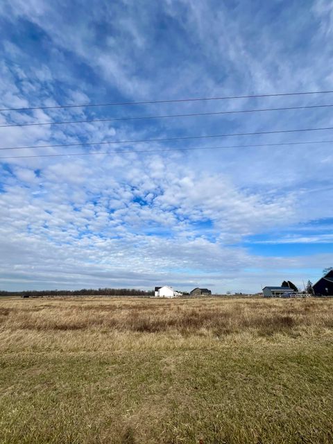 Photo of 0 Pleasantville Road NW Lot 7 #Lot 7, Baltimore, OH 43105 (MLS # 225045934)