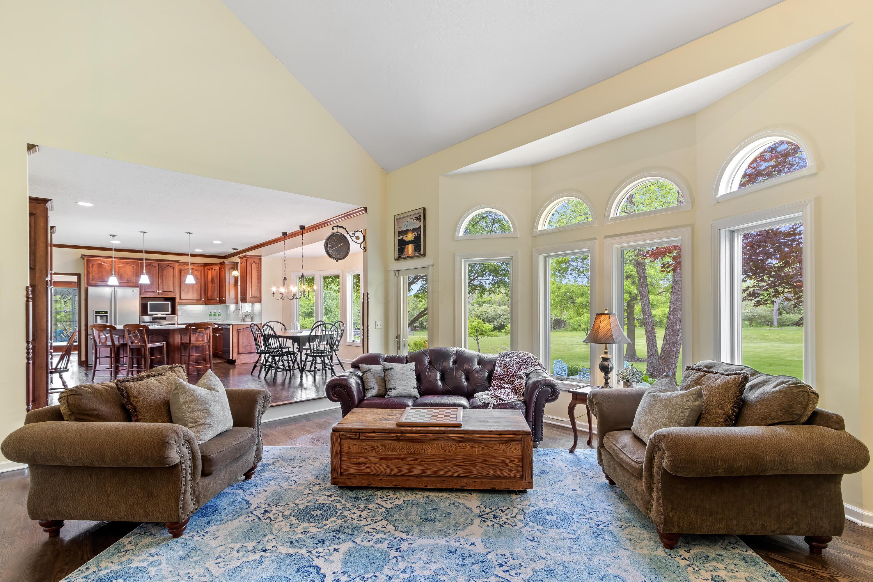 5098 Cascade Drive, Powell, Ohio image 18