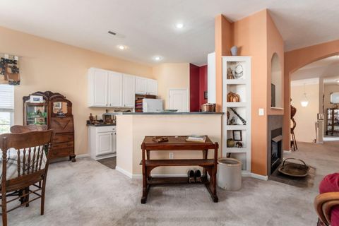 Tiny photo for 1426 Carylake Circle, Columbus, OH 43240 (MLS # 226005484)