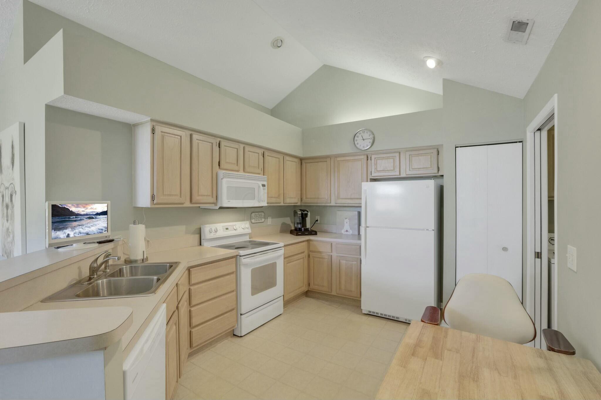 85 Potters Shed Drive, Reynoldsburg, Ohio image 14