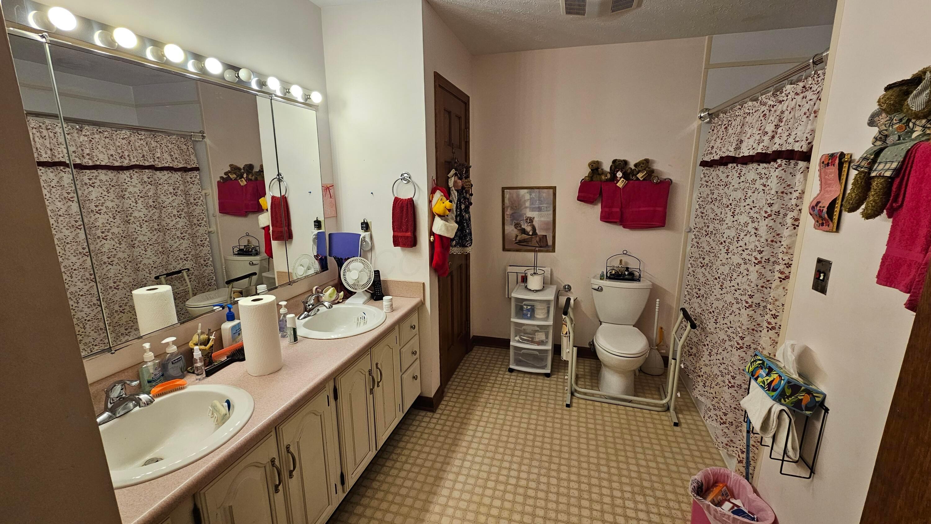 2435 Arabella Drive, Lancaster, Ohio image 11