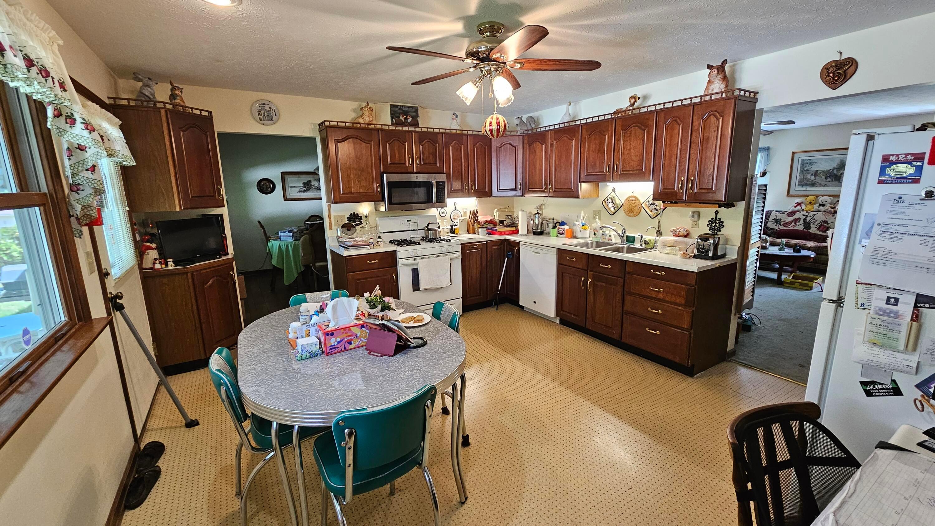 2435 Arabella Drive, Lancaster, Ohio image 6