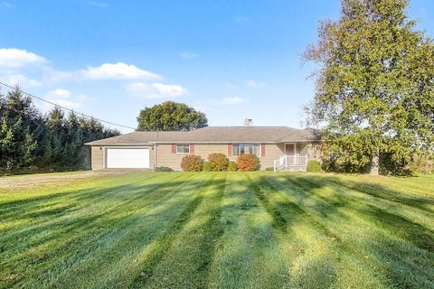 Photo of 6179 Johnsville Road, Centerburg, OH 43011 (MLS # 226038254)