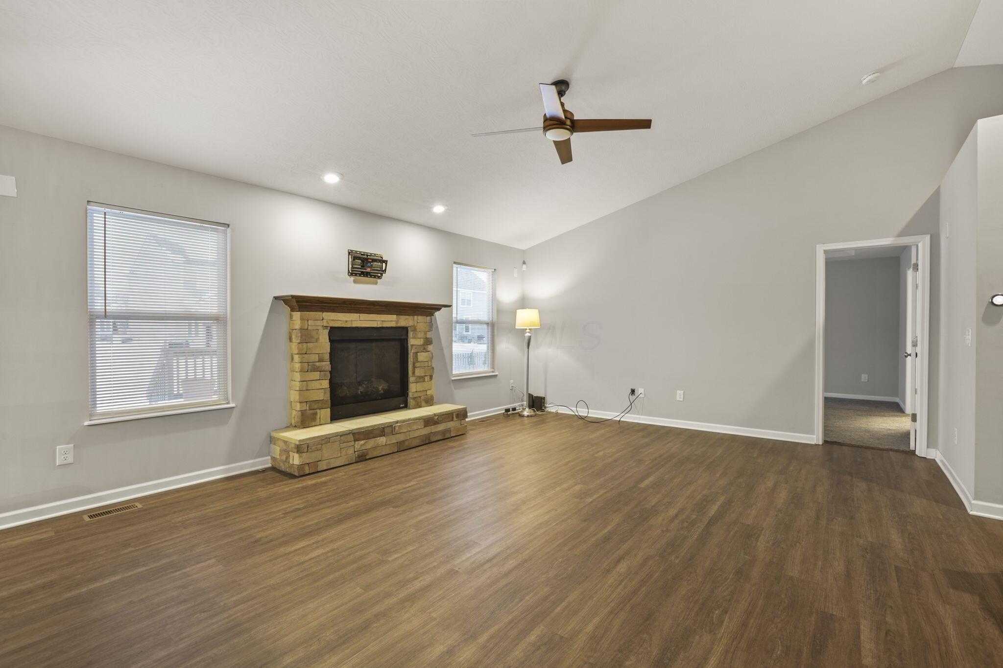 709 Salisbury Street, Pickerington, Ohio image 3