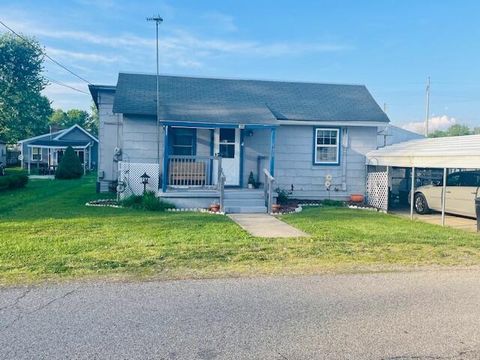 Photo of 920 Charles Street, Logan, OH 43138 (MLS # 226013908)