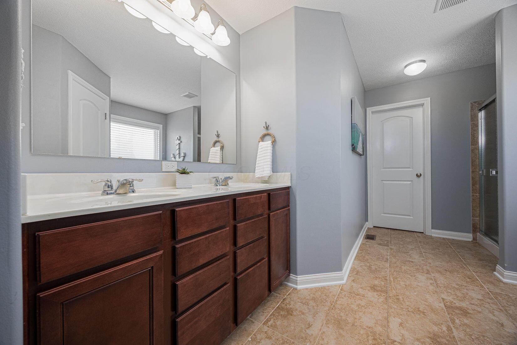 2028 Trophy Drive, Marysville, Ohio image 32