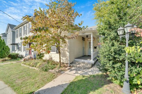 Photo of 1367 City Park, Columbus, OH 43207 (MLS # 225042439)