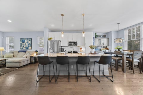 Photo of 1527 Ida Avenue, Columbus, OH 43212 (MLS # 226031127)