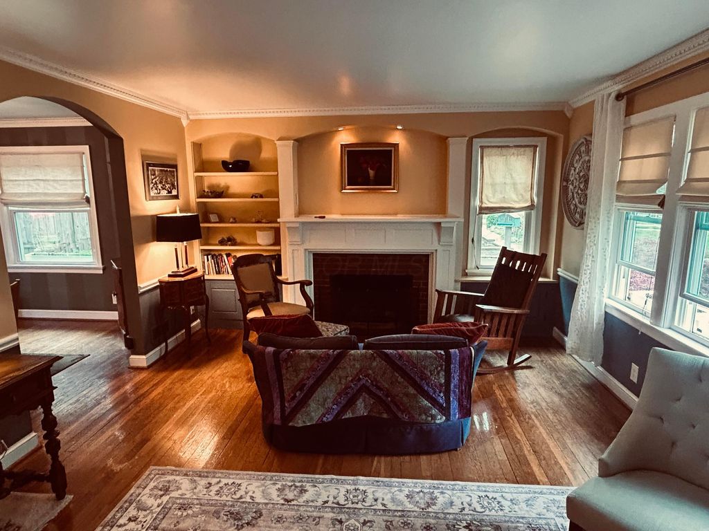 Photo of 88 S Chesterfield Road, Columbus, OH 43209 (MLS # 226014388)