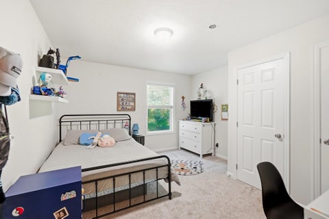 Tiny photo for 4784 Brittonhurst Drive, Hilliard, OH 43026 (MLS # 226040312)