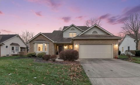 Photo of 235 E Hocking Street, Canal Winchester, OH 43110 (MLS # 225045652)