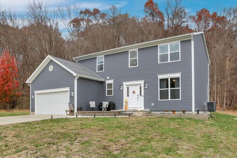 Photo of 736 Sleigh Hill Court, Bremen, OH 43107 (MLS # 225042820)