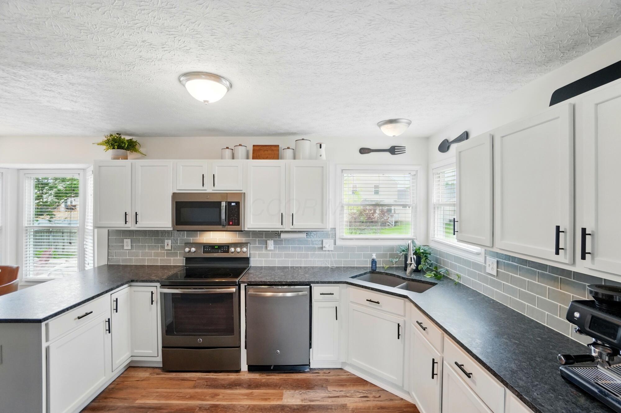 2199 Hutchman Drive, Hilliard, Ohio image 8