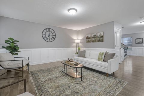 Tiny photo for 604 Clark Avenue, Ashville, OH 43103 (MLS # 226007344)