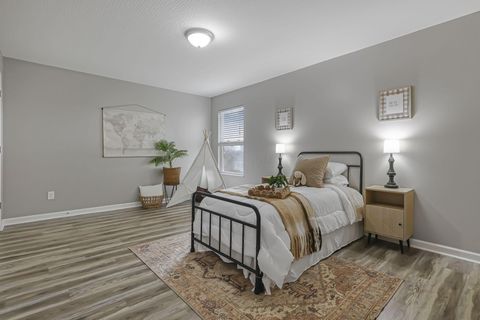 Tiny photo for 604 Clark Avenue, Ashville, OH 43103 (MLS # 226007344)