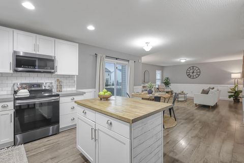 Tiny photo for 604 Clark Avenue, Ashville, OH 43103 (MLS # 226007344)