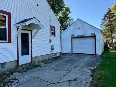 Tiny photo for 237 Hickory Drive, Springfield, OH 45503 (MLS # 226039839)