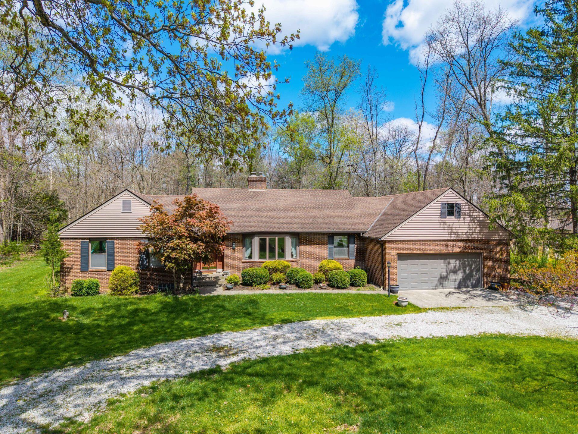 2434 Carriage Road