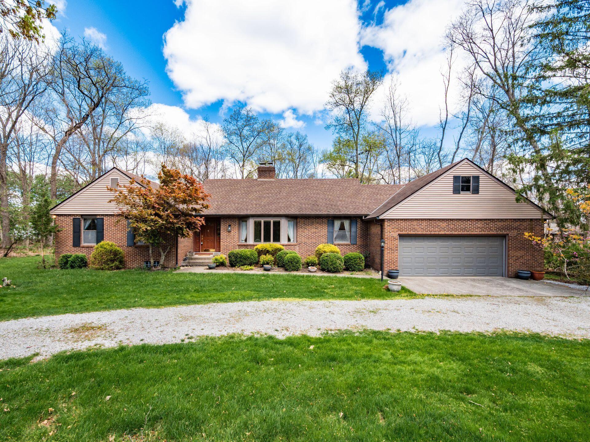2434 Carriage Road