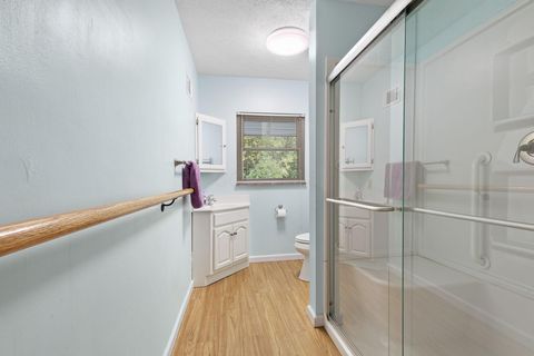 Tiny photo for 3245 Fisher Road, Columbus, OH 43204 (MLS # 225040257)