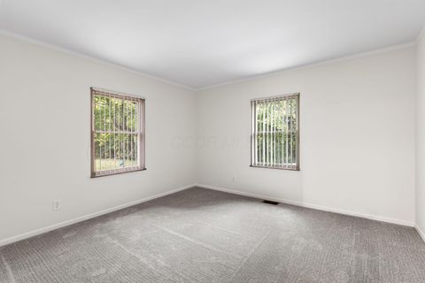 Tiny photo for 3245 Fisher Road, Columbus, OH 43204 (MLS # 225040257)