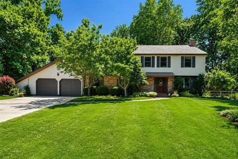 Photo of 659 Boxford Lane, Columbus, OH 43213 (MLS # 226023361)