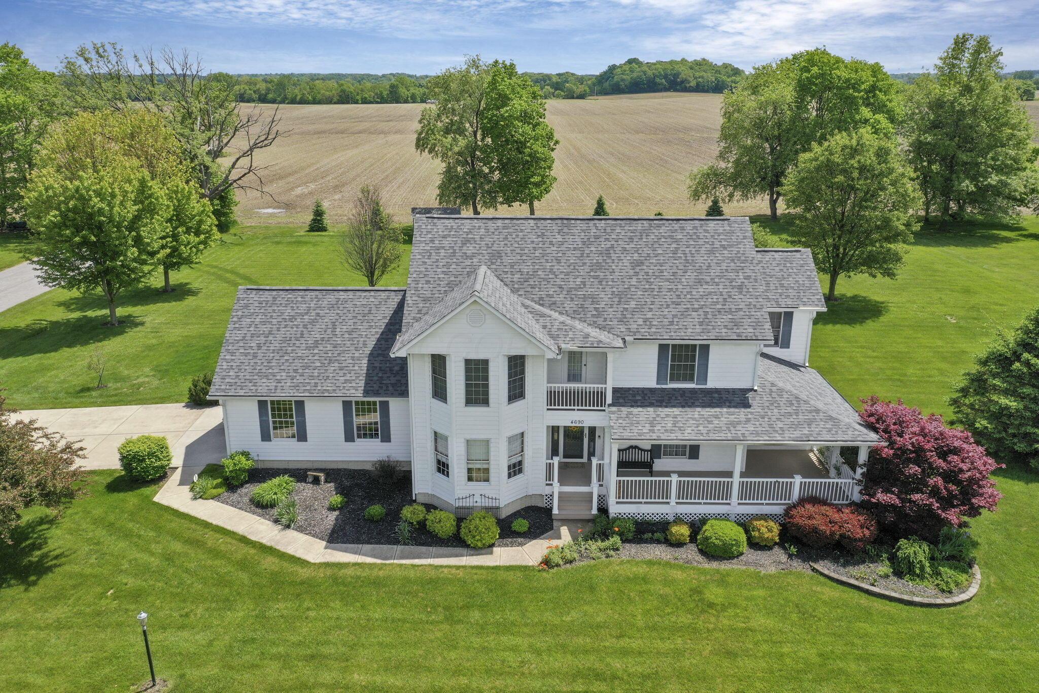 4690 Arrowhead Drive, Carroll, Ohio image 1