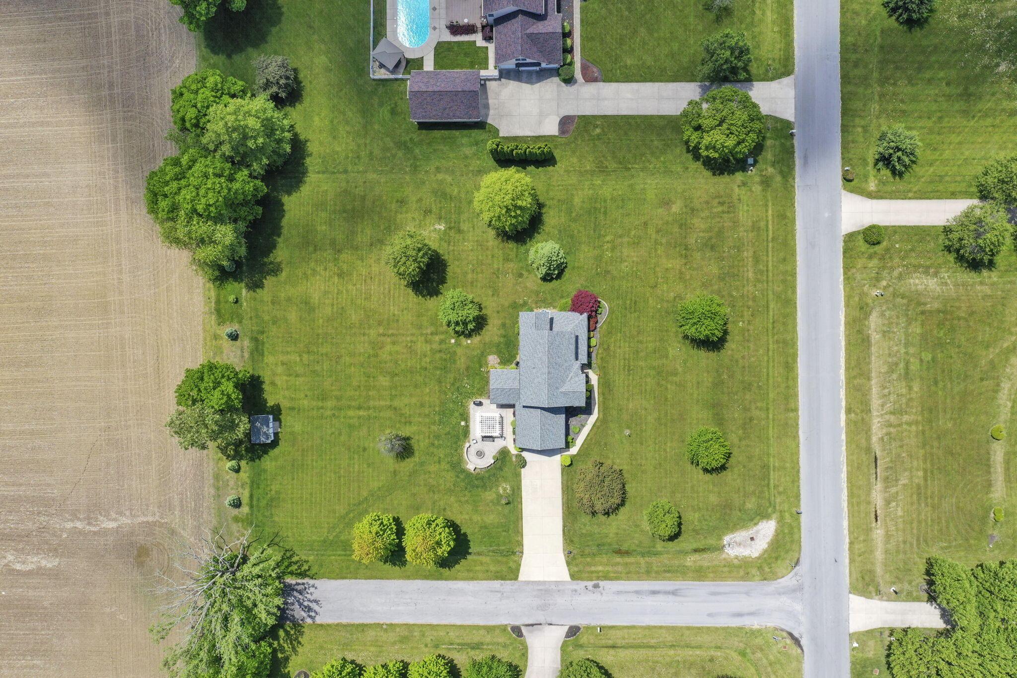 4690 Arrowhead Drive, Carroll, Ohio image 45