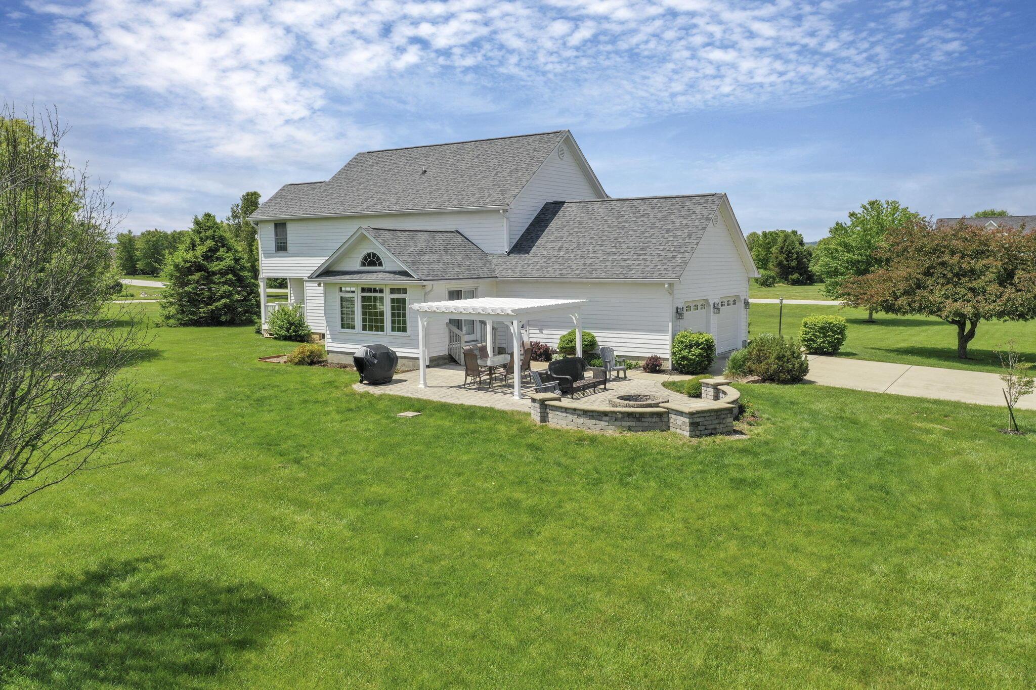 4690 Arrowhead Drive, Carroll, Ohio image 48