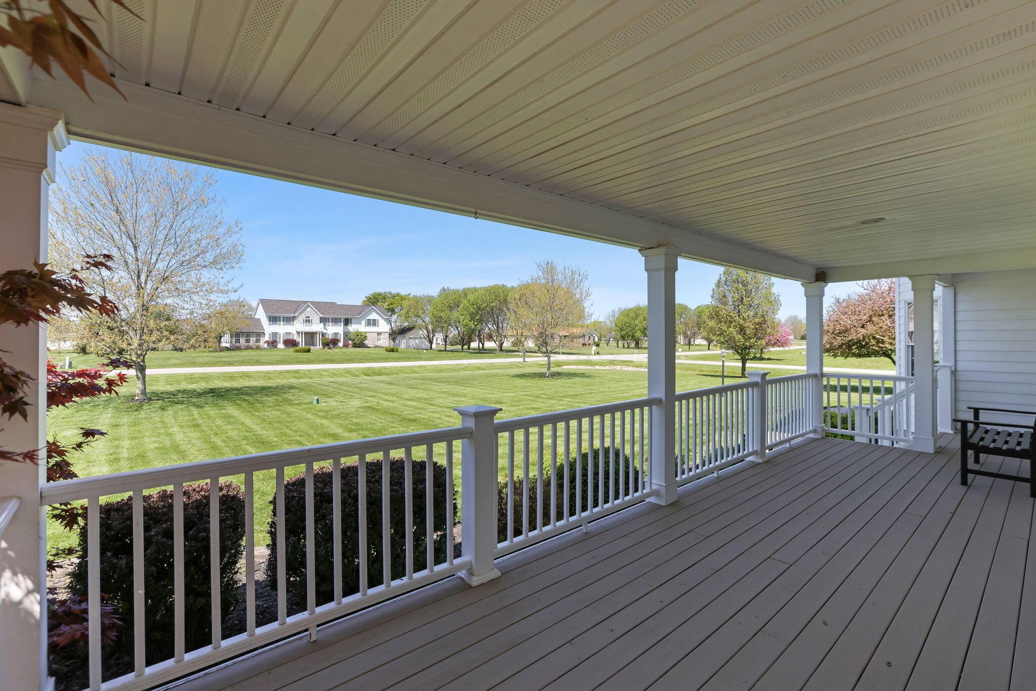 4690 Arrowhead Drive, Carroll, Ohio image 6