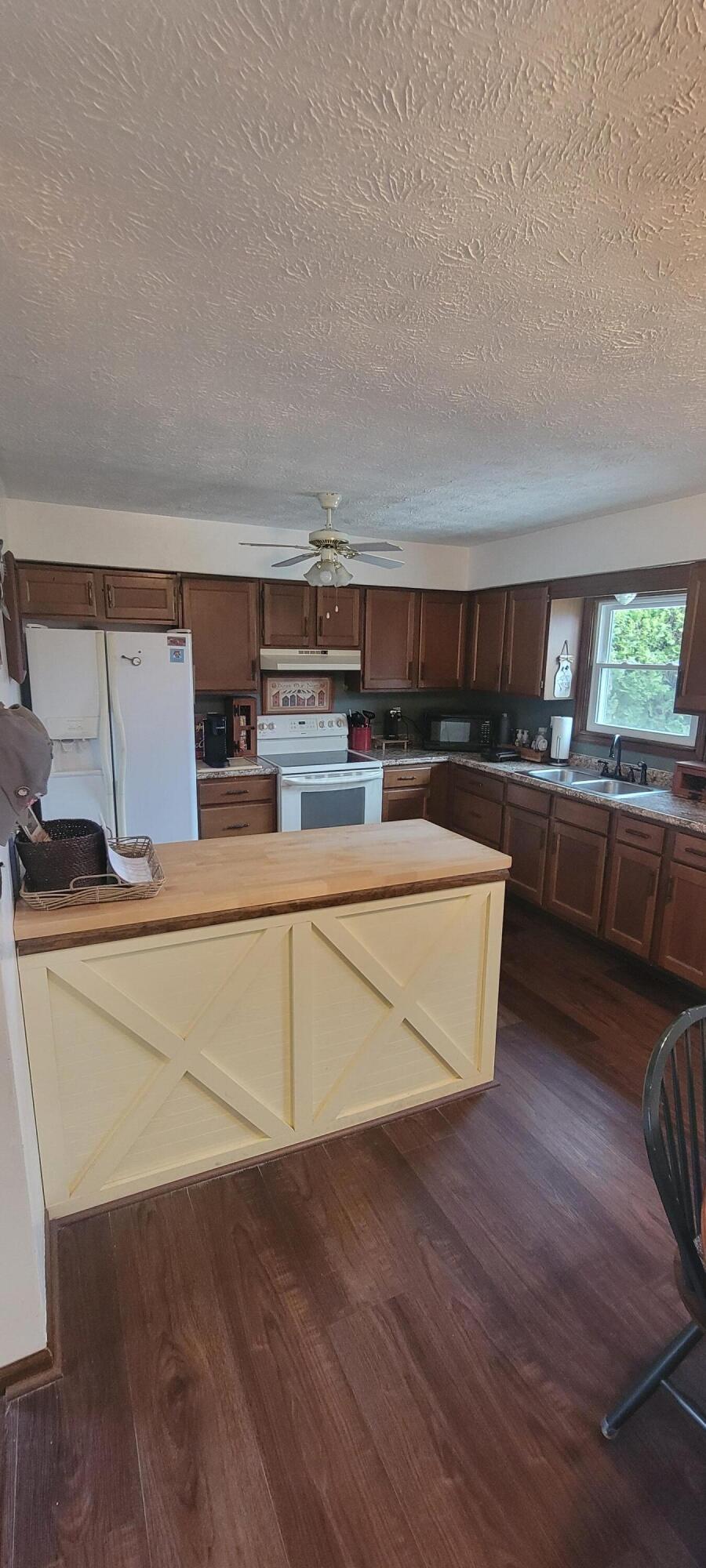 4645 Alkire Road, Grove City, Ohio image 6