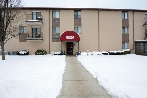 Photo of 5885 Beechcroft Road 313 #313, Columbus, OH 43229 (MLS # 226003877)