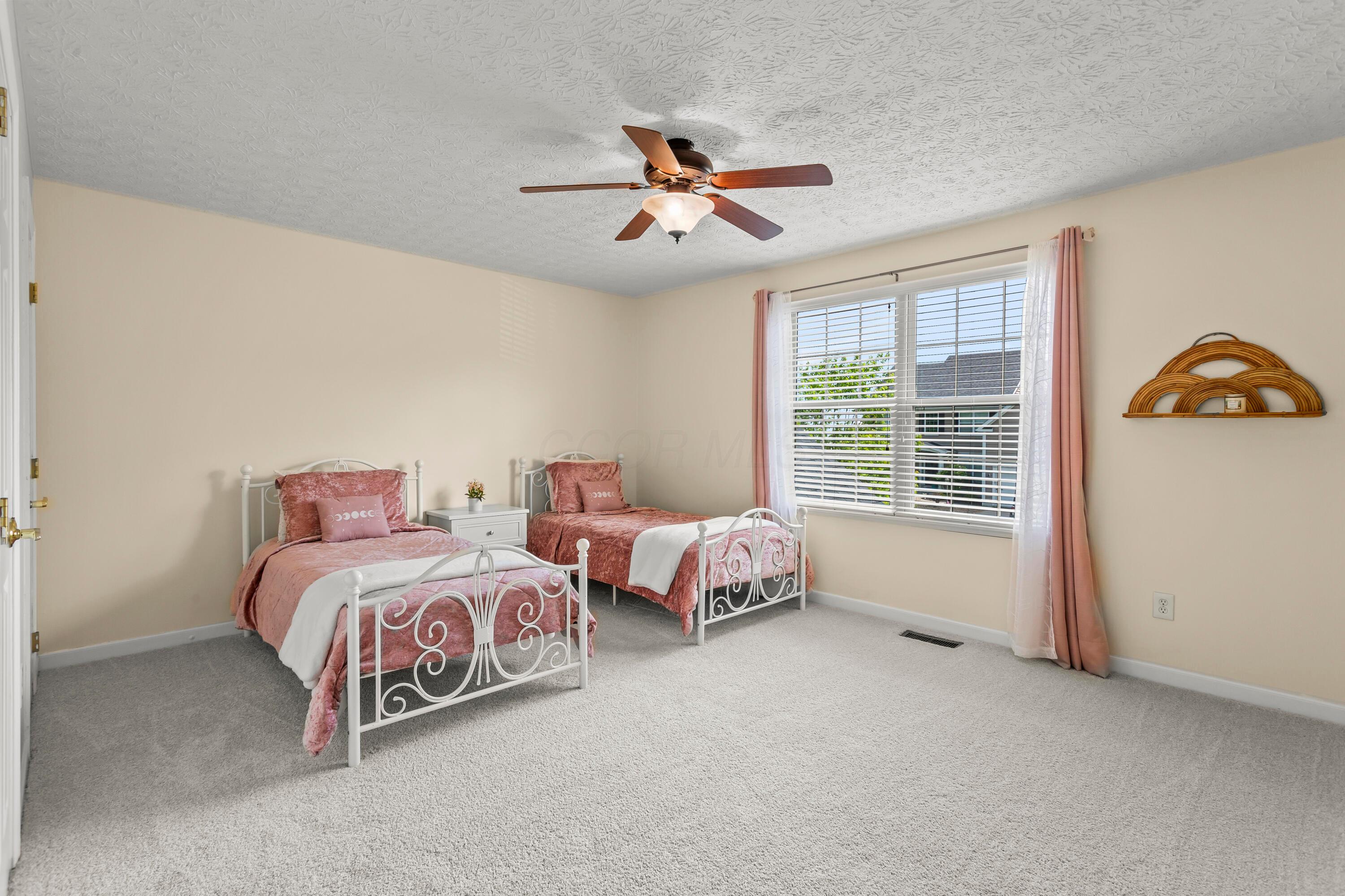 6702 Golden Way, Powell, Ohio image 37
